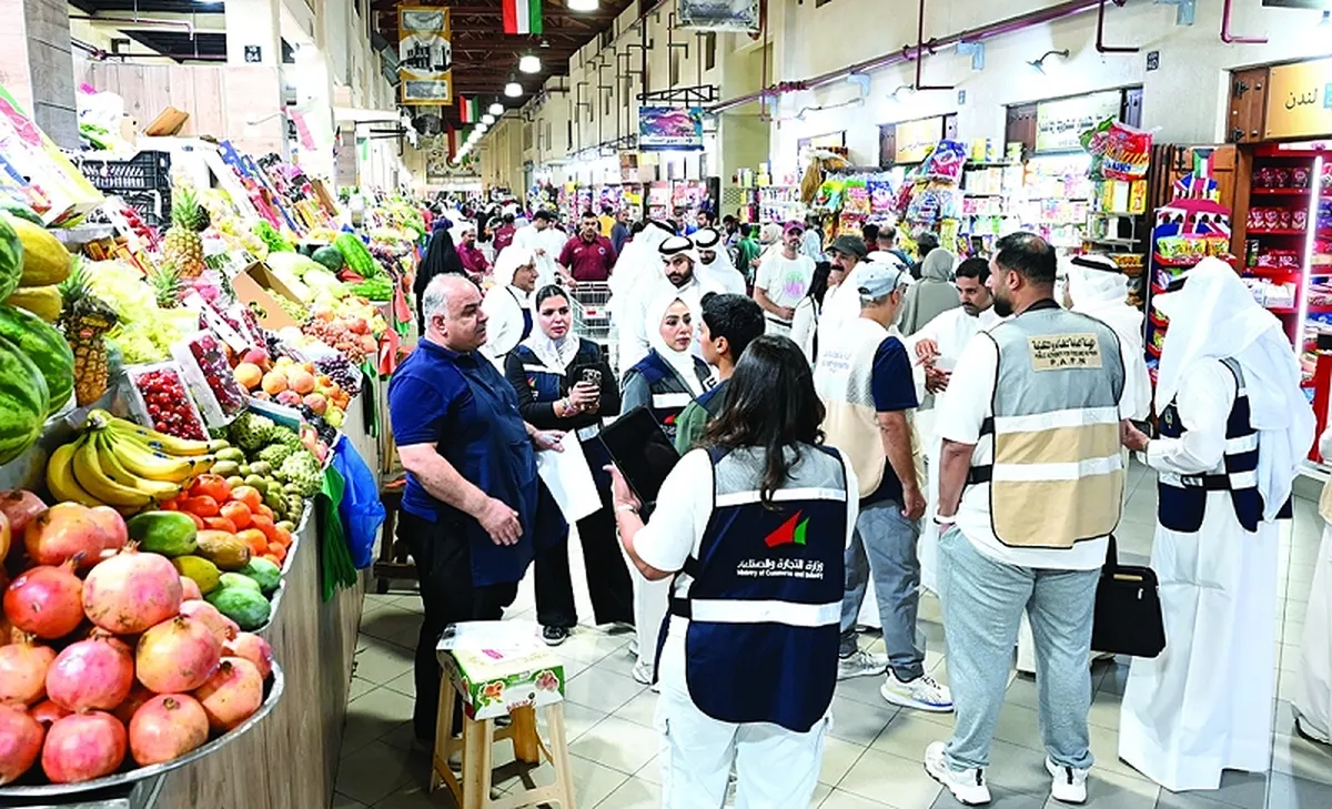 Cheating on Weight and Health Violations Found Across Mubarakiya Market