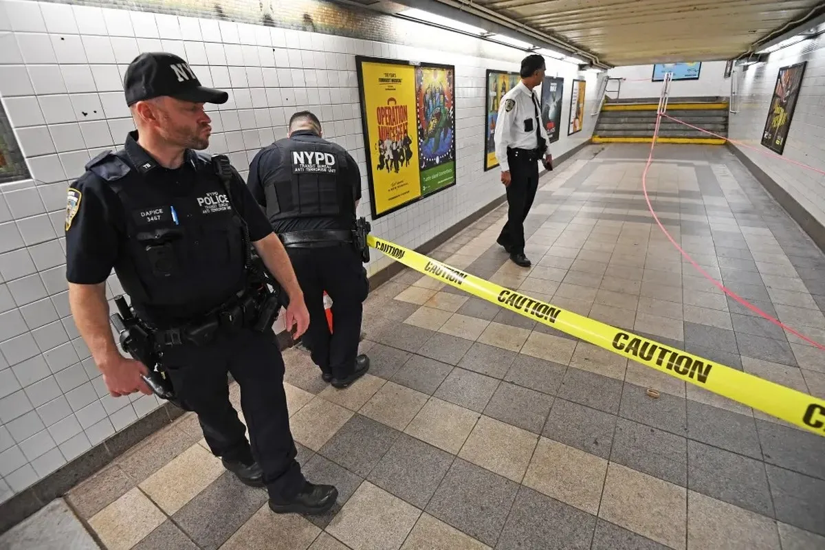 Baby girl found abandoned on NYC subway stairs in midtown Manhattan