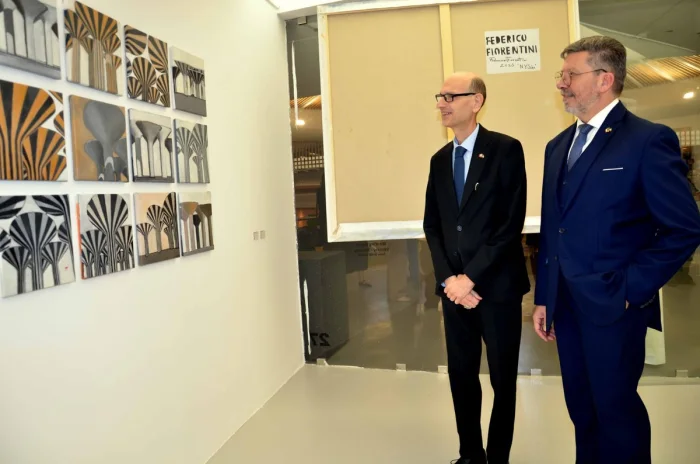 Italian Ambassador Inaugurates Federico Fiorentini’s Art Exhibition in Kuwait