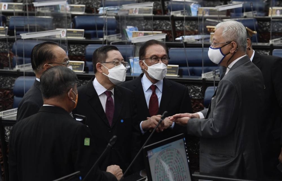 依斯迈沙比里与希盟领袖会面及讨论多项重大课题。-马新社- 依斯迈沙比里与希盟领袖会面及讨论多项重大课题。-马新社-