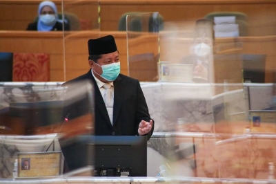 身兼土团党地不佬区部主席和优景镇州议员的玛兹兰,据悉是因为与党总裁丹斯里慕尤丁的分歧越来越大而退党。-图取自柔佛州务大臣办公室- 身兼土团党地不佬区部主席和优景镇州议员的玛兹兰,据悉是因为与党总裁丹斯里慕尤丁的分歧越来越大而退党。-图取自柔佛州务大臣办公室-