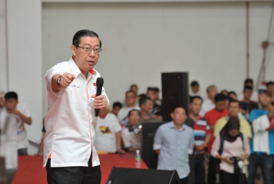 林冠英认为,当局必须重审防疫SOP,以提供一个公平竞争的环境。-KE Ooi摄- 林冠英认为,当局必须重审防疫SOP,以提供一个公平竞争的环境。-KE Ooi摄-