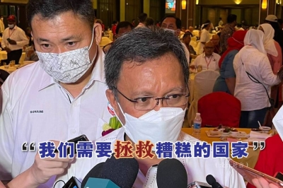 沙菲益说,民兴党迫切需要巩固联邦政府,以缓解国家不断恶化的局势。-Ben Tan摄- 沙菲益说,民兴党迫切需要巩固联邦政府,以缓解国家不断恶化的局势。-Ben Tan摄-