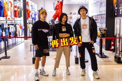 大马羽球职业球员张御宇(左起)、吴柳莹和王耀新与李宁续约2年,继续追逐奥运梦。-李宁提供/精彩大马制图- 大马羽球职业球员张御宇(左起)、吴柳莹和王耀新与李宁续约2年,继续追逐奥运梦。-李宁提供/精彩大马制图-