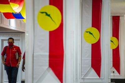 弗亚查卡希坚信,来临的巫统大会一定能通过一项“迅速举行大选”的提案。-Shafwan Zaidon摄- 弗亚查卡希坚信,来临的巫统大会一定能通过一项“迅速举行大选”的提案。-Shafwan Zaidon摄-