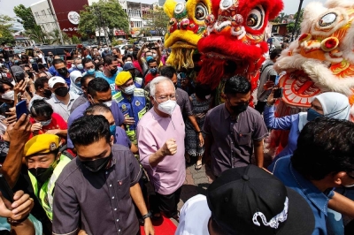 纳吉昨日走访槟城,受到部分当地华团领袖接待。-Sayuti Zainudin摄- 纳吉昨日走访槟城,受到部分当地华团领袖接待。-Sayuti Zainudin摄-