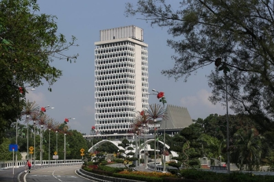 旺朱乃迪认为,反跳槽法案应在第15届大选前提呈。-Yusof Mat Isa摄- 旺朱乃迪认为,反跳槽法案应在第15届大选前提呈。-Yusof Mat Isa摄-