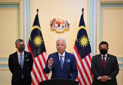 依斯迈指出,政府发现获得补贴的瓶装食用油被业界、商业及走私活动滥用。-图由首相办公室提供- 依斯迈指出,政府发现获得补贴的瓶装食用油被业界、商业及走私活动滥用。-图由首相办公室提供-