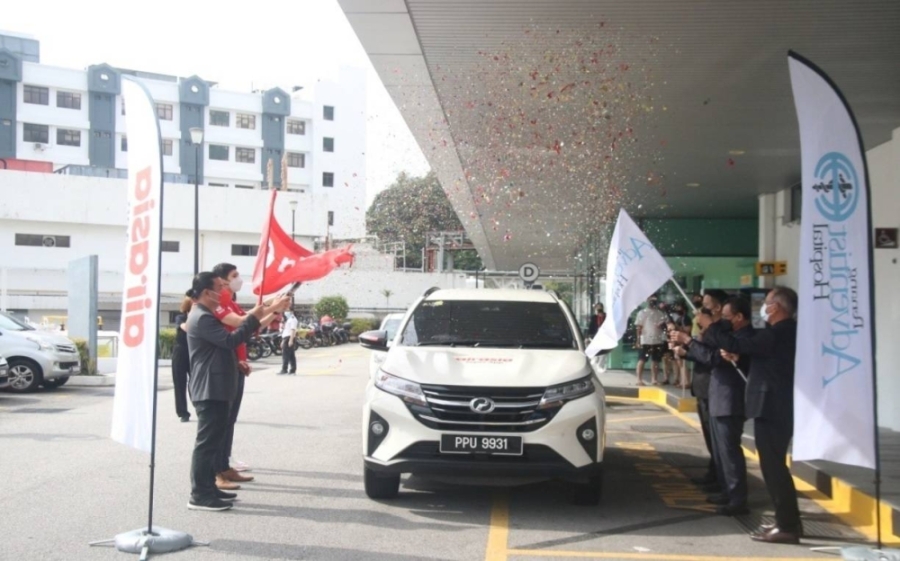 airasia Ride与槟安医院合作,为前往该医院的病患和民众提供电召车服务。-马新社- airasia Ride与槟安医院合作,为前往该医院的病患和民众提供电召车服务。-马新社-