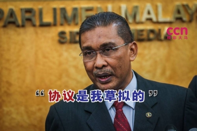 达基尤丁承认,草拟委任副首相的协议,是他作为时任首相署(国会与法律事务)部长的责任。-Firdaus Latif摄- 达基尤丁承认,草拟委任副首相的协议,是他作为时任首相署(国会与法律事务)部长的责任。-Firdaus Latif摄-