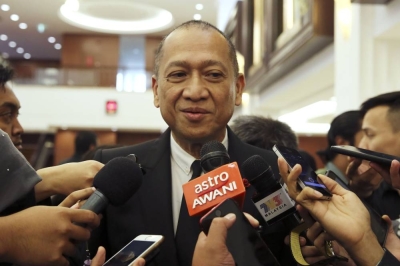 Kuala Lumpur, 31/10/2018. Padang Rengas MP, Datuk Seri Mohamed Nazri Aziz speaks to media at Parliament in Kuala Lumpur  Picture by  Yusof Mat Isa Kuala Lumpur, 31/10/2018. Padang Rengas MP, Datuk Seri Mohamed Nazri Aziz speaks to media at Parliament in Kuala Lumpur  Picture by  Yusof Mat Isa