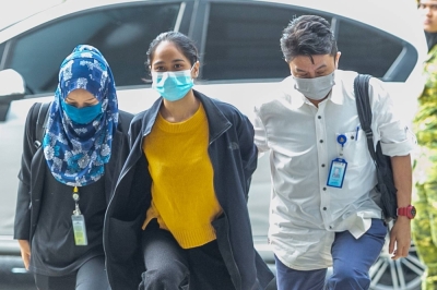 西蒂努拉米拉的律师团队表示,其当事人今日不会在伊斯兰法庭面控。-Devan Manuel摄- 西蒂努拉米拉的律师团队表示,其当事人今日不会在伊斯兰法庭面控。-Devan Manuel摄-