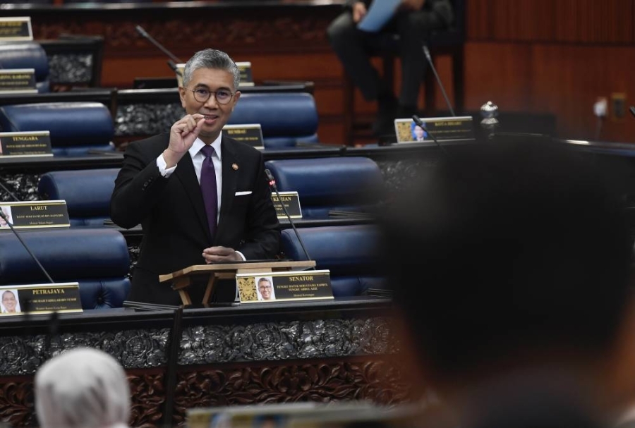扎菲鲁表示,2023年财政预算案也将以改革经济的努力为优先,以确保可持续增长。-马新社- 扎菲鲁表示,2023年财政预算案也将以改革经济的努力为优先,以确保可持续增长。-马新社-