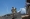 福建平潭多位市民拍摄到解放军向台海发射导弹痕迹，可见不少市民围观，有人欢呼。-法新社-