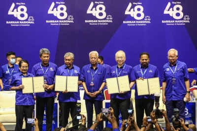 消息指出,国阵将于8月15日召开最高级别会议,以为来届大选做好准备。-Yusof Mat Isa摄- 消息指出,国阵将于8月15日召开最高级别会议,以为来届大选做好准备。-Yusof Mat Isa摄-