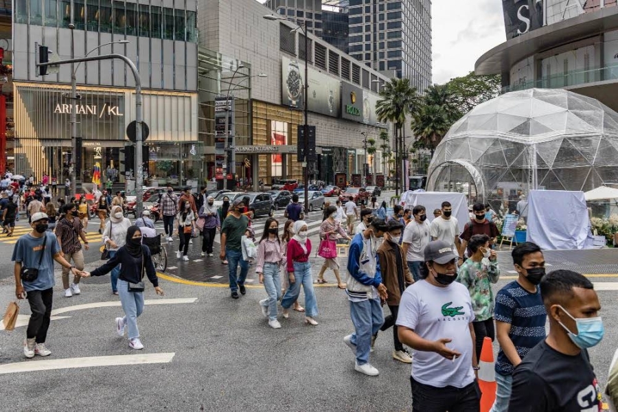 数据显示,雪兰莪新增1035宗确诊,是全国最多。-Firdaus Latif摄- 数据显示,雪兰莪新增1035宗确诊,是全国最多。-Firdaus Latif摄-