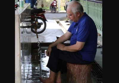 纳吉表示,他对生命中所遇到的考验和试炼,包括污蔑和陷害,感到难过。-图取自面子书- 纳吉表示,他对生命中所遇到的考验和试炼,包括污蔑和陷害,感到难过。-图取自面子书-