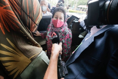 马永来说,网传罗丝玛(图)“砂乡区学校安装太阳能供应设备计划贪污案”判词,是一份被篡改的文件。-Sayuti Zainudin摄- 马永来说,网传罗丝玛(图)“砂乡区学校安装太阳能供应设备计划贪污案”判词,是一份被篡改的文件。-Sayuti Zainudin摄-