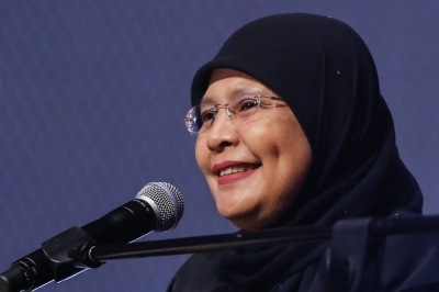 东姑麦文指出,纳吉SRC维持原判的原因已一一列在书面判词中。-Yusof Mat Isa摄- 东姑麦文指出,纳吉SRC维持原判的原因已一一列在书面判词中。-Yusof Mat Isa摄-