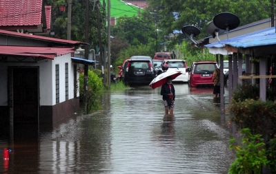 气象局预测,我国将在11月中旬开始持续豪雨,并在11月底引发大水灾。-马新社- 气象局预测,我国将在11月中旬开始持续豪雨,并在11月底引发大水灾。-马新社-