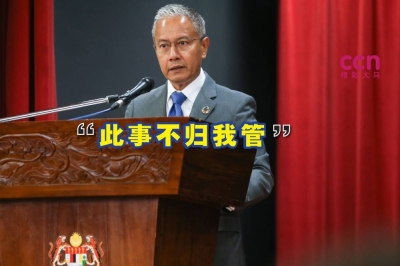 阿兹哈说,他无权决定狱中服刑的纳吉,是否能出席国会会议。-Ahmad Zamzahuri摄- 阿兹哈说,他无权决定狱中服刑的纳吉,是否能出席国会会议。-Ahmad Zamzahuri摄-