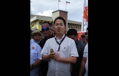 据了解,选委会拒绝彼得安东尼(图)的提名,主要是后者仍有未解决的法庭案件。 据了解,选委会拒绝彼得安东尼(图)的提名,主要是后者仍有未解决的法庭案件。