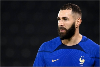 今年状态火热,甚至打破法国球星长达24年金球奖荒顺利当选的本泽马,却在卡塔尔世杯开踢前夕传出受伤无缘参赛的噩耗。-法新社- 今年状态火热,甚至打破法国球星长达24年金球奖荒顺利当选的本泽马,却在卡塔尔世杯开踢前夕传出受伤无缘参赛的噩耗。-法新社-