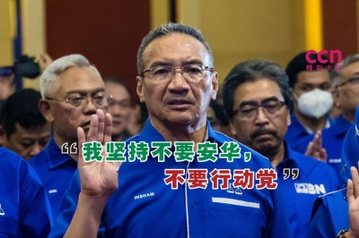 希山慕丁表示,他不会改变“不要安华,不要行动党”这个坚定的立场。-Firdaus Latif摄,精彩大马制图- 希山慕丁表示,他不会改变“不要安华,不要行动党”这个坚定的立场。-Firdaus Latif摄,精彩大马制图-