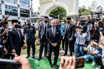 苏丹阿都拉陛下将于今午4时30分召见安华及慕尤丁。-Firdaus Latif摄- 苏丹阿都拉陛下将于今午4时30分召见安华及慕尤丁。-Firdaus Latif摄-