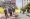 路透社截取周三社群上的影音画面显示，在中国郑州富士康厂区爆发抗议活动后，一群人穿过倒塌的围栏。-路透社-