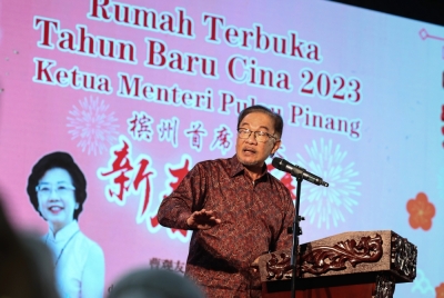 安华表示,选举期间向选民发放现金是贿选,而非慈善。-马新社- 安华表示,选举期间向选民发放现金是贿选,而非慈善。-马新社-