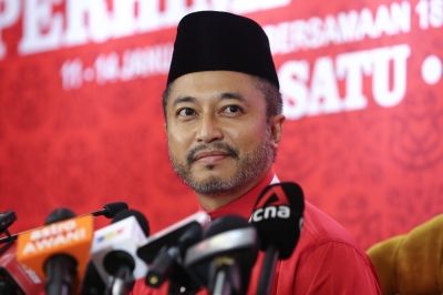 依斯汉表示,根据巫统律师团和巫统党章,开除或冻结党籍程序只需在最高理事会通过就能生效。-Yusof Mat Isa摄- 依斯汉表示,根据巫统律师团和巫统党章,开除或冻结党籍程序只需在最高理事会通过就能生效。-Yusof Mat Isa摄-