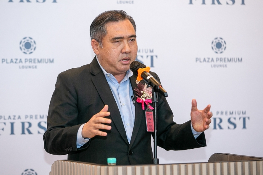 陆兆福表示,政府并非是要终止一触即通的服务,而是希望国内公共交通系统能采纳开放式付费系统。-Raymond Manuel摄- 陆兆福表示,政府并非是要终止一触即通的服务,而是希望国内公共交通系统能采纳开放式付费系统。-Raymond Manuel摄-