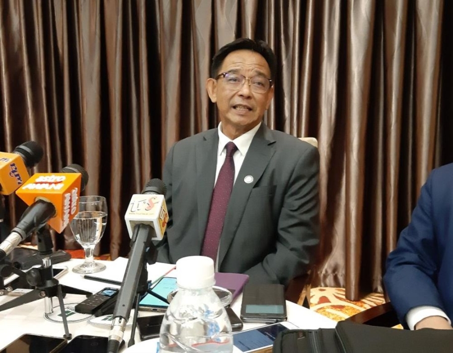 阿都卡林说,他身为穆斯林,他不会去赌场,但强调砂拉越设立赌场也没问题。-Sulok Tawie摄- 阿都卡林说,他身为穆斯林,他不会去赌场,但强调砂拉越设立赌场也没问题。-Sulok Tawie摄-