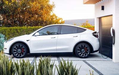 大马特斯拉Model Y用户将获得一个免费的墙上充电座(Wall Connector)。-图摘Soya Cincau- 大马特斯拉Model Y用户将获得一个免费的墙上充电座(Wall Connector)。-图摘Soya Cincau-