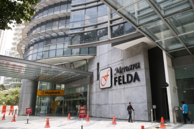 FELDA坦言,尽管在2021年和2022年期间未获得相关拨款,该局仍履行免除垦殖民债务的承诺,所以严重影响自身的现金流和业绩。-Choo Choy May摄- FELDA坦言,尽管在2021年和2022年期间未获得相关拨款,该局仍履行免除垦殖民债务的承诺,所以严重影响自身的现金流和业绩。-Choo Choy May摄-