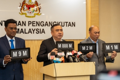 交通部推出“M _ _ M”字母系列车牌号码,从本月31日起至9月4日公开竞标,竞标结果将在9月5日公布。-Raymond Manuel摄- 交通部推出“M _ _ M”字母系列车牌号码,从本月31日起至9月4日公开竞标,竞标结果将在9月5日公布。-Raymond Manuel摄-