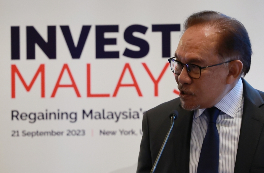 安华说,在大马,不论什么宗教信仰,所有信徒的共识是不接受LGBTQ。-马新社- 安华说,在大马,不论什么宗教信仰,所有信徒的共识是不接受LGBTQ。-马新社-