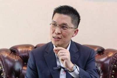 黄家和指出,联邦政府将于下周一(5日)分发今年度拨款给全国独中。-Yusof Mat Isa摄- 黄家和指出,联邦政府将于下周一(5日)分发今年度拨款给全国独中。-Yusof Mat Isa摄-