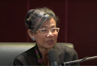 聂伊霖祖丽娜说,很多人恐吓要拿了她的命,网上还有人不断攻击她,包括恫言要“劏掉”她。-图截自NST TV视频- 聂伊霖祖丽娜说,很多人恐吓要拿了她的命,网上还有人不断攻击她,包括恫言要“劏掉”她。-图截自NST TV视频-