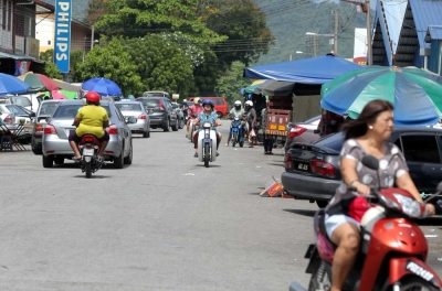 巫统强烈反对房屋及地方政府部长倪可敏的建议,即为雪州华人新村申遗。-Farhan Najib摄- 巫统强烈反对房屋及地方政府部长倪可敏的建议,即为雪州华人新村申遗。-Farhan Najib摄-