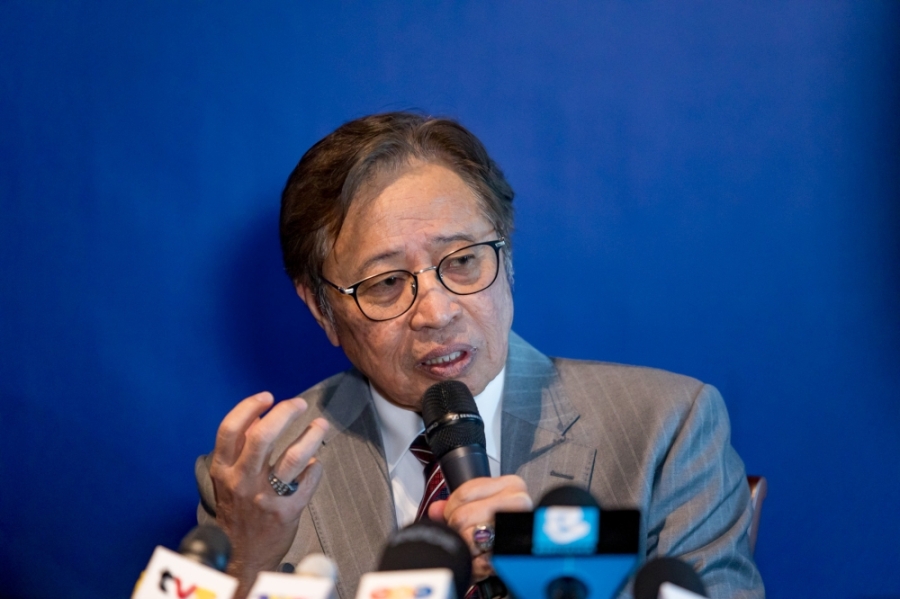 阿邦佐哈里认为,PADU不应该收集太多与个人财务无关的资料。-Firdaus Latif摄- 阿邦佐哈里认为,PADU不应该收集太多与个人财务无关的资料。-Firdaus Latif摄-