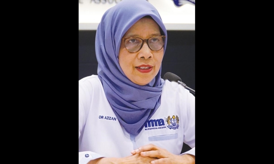阿玆珊医生表示,我国严重缺乏心胸外科医生。-Borneo Post- 阿玆珊医生表示,我国严重缺乏心胸外科医生。-Borneo Post-