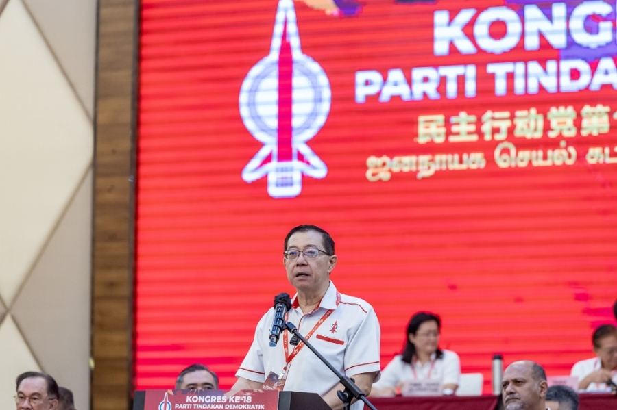 林冠英获得1719票,顺利挤入30人的中委会。-Firdaus Latif摄- 林冠英获得1719票,顺利挤入30人的中委会。-Firdaus Latif摄-