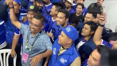 莫哈末尤斯里胜出亚亦君令州议席补选,为国阵守土成功。-图撷取自面子书视频- 莫哈末尤斯里胜出亚亦君令州议席补选,为国阵守土成功。-图撷取自面子书视频-