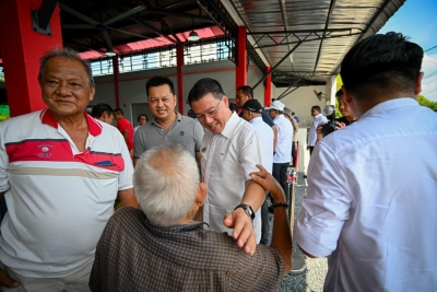 倪可敏指希盟在亚亦君令补选,大力为国阵助选,让多数票翻倍。-倪可敏脸书- 倪可敏指希盟在亚亦君令补选,大力为国阵助选,让多数票翻倍。-倪可敏脸书-