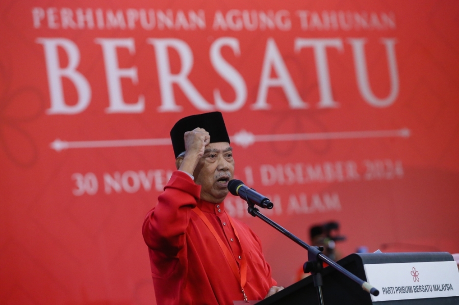 慕尤丁说,从议员人数层面来看,土团党比巫统强,所以应该是巫统解散加入土团党才对。-Yusof Mat Isa摄- 慕尤丁说,从议员人数层面来看,土团党比巫统强,所以应该是巫统解散加入土团党才对。-Yusof Mat Isa摄-