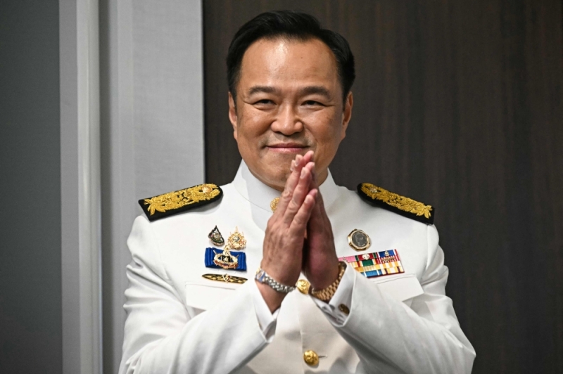 泰王周日批准任命阿努廷为泰国新首相。-法新社- 泰王周日批准任命阿努廷为泰国新首相。-法新社-
