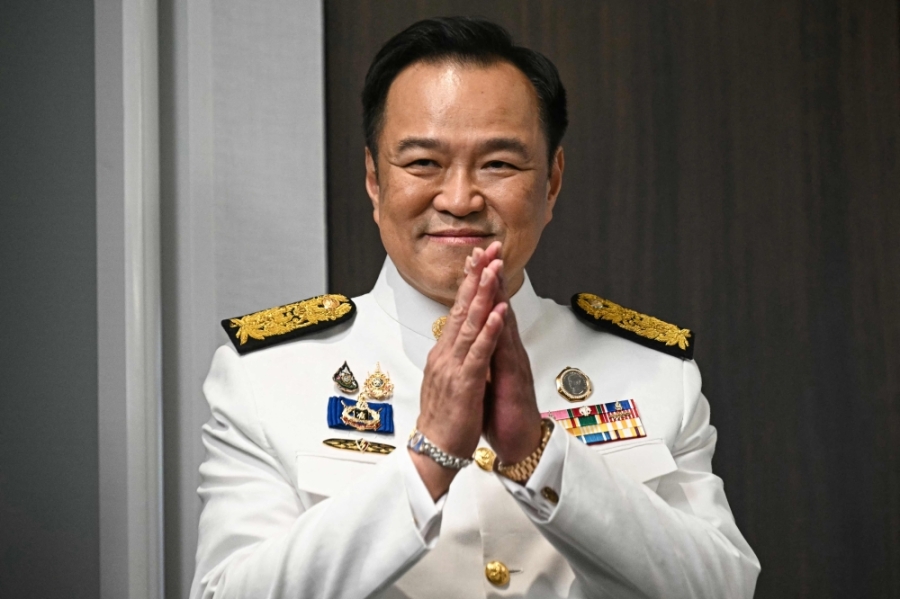 泰王周日批准任命阿努廷为泰国新首相。-法新社- 泰王周日批准任命阿努廷为泰国新首相。-法新社-