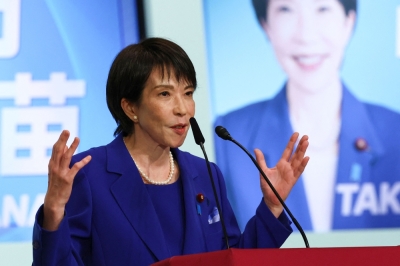 高市早苗当选自民党总裁,有望成为日本首位女首相。-法新社- 高市早苗当选自民党总裁,有望成为日本首位女首相。-法新社-